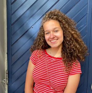 Meet your Posher, Amaris